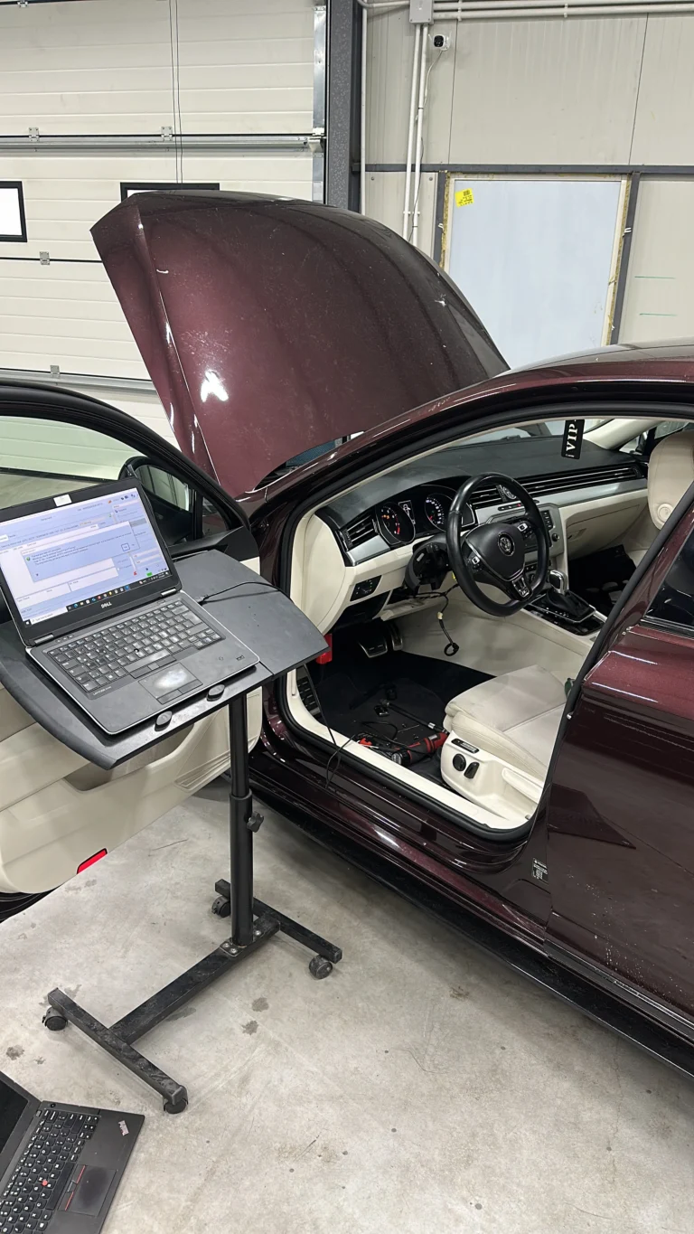 Volkswagen Passat, MONTAJ BLOCATOR VOLAN NOU,CODARE SI PROGRAMARE ONLINE